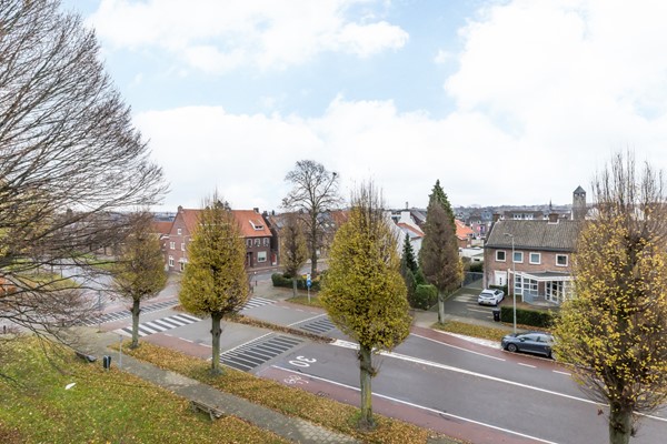 Foto - Te koop: Net appartement gelegen op de 3e woonlaag in een kleinschalig appartementencomplex in een zeer gewilde, groene woonomgeving